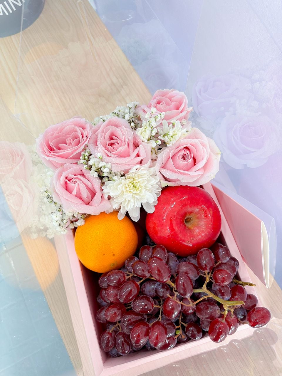 Assorted Fruits in transparent box