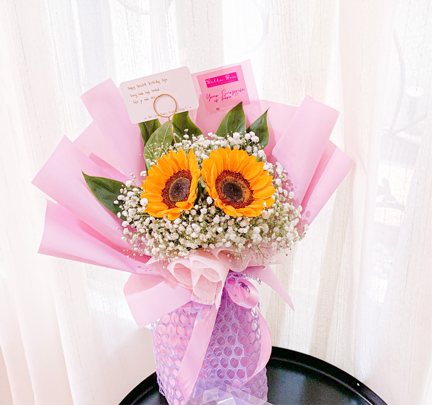 Sunflowers bouquet with baby breath