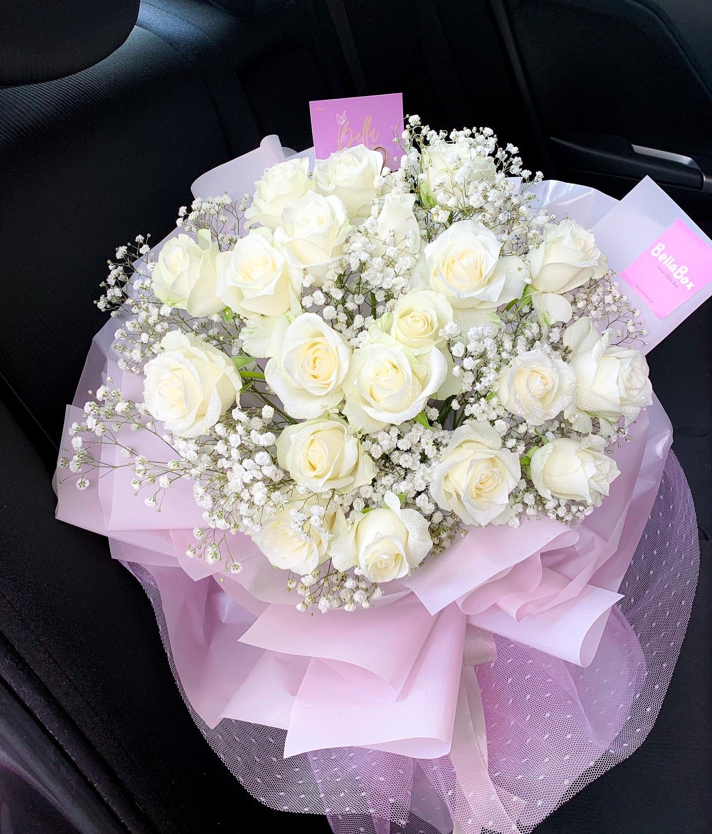 20 Stalk White Roses with white baby breath